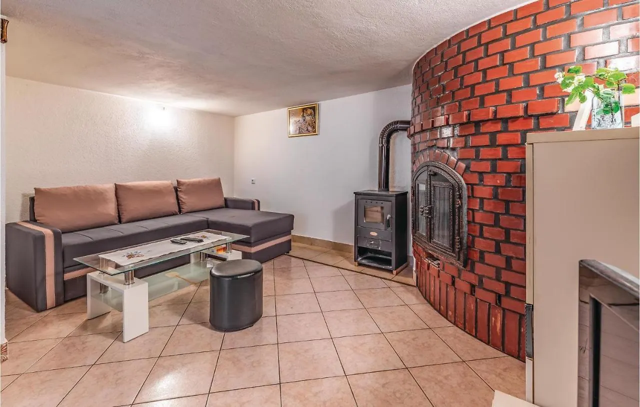 Awesome Apartment In Liznjan With Wifi 0*,  Croatia